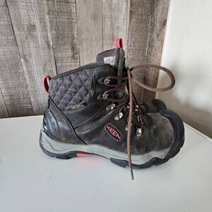 KEEN Women’s Size 8.5 Boots -  Revel III Polar Waterproof Insulated 1013212